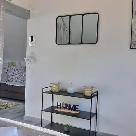 Downtown - Quiet And Cozy - Mon Groom Apartment *